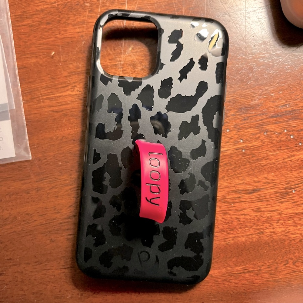iPhone 11pro Loopy Case
